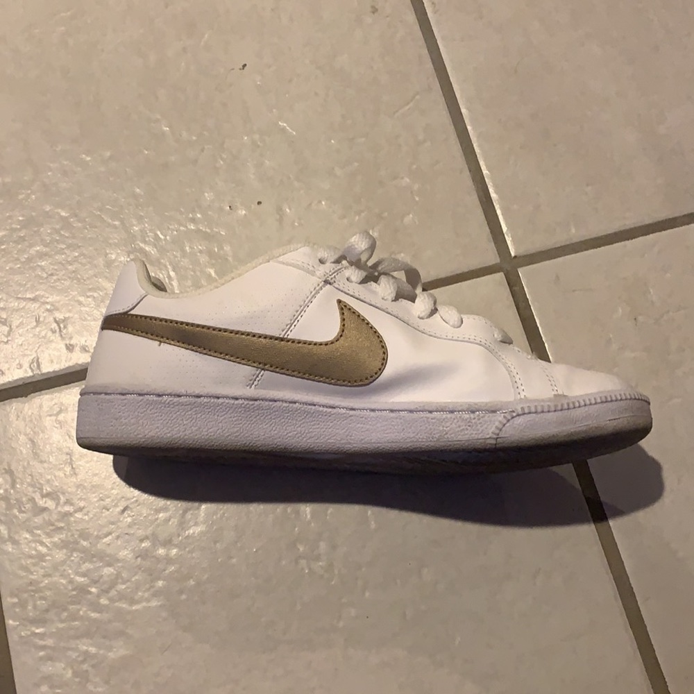 mens white leather nikes